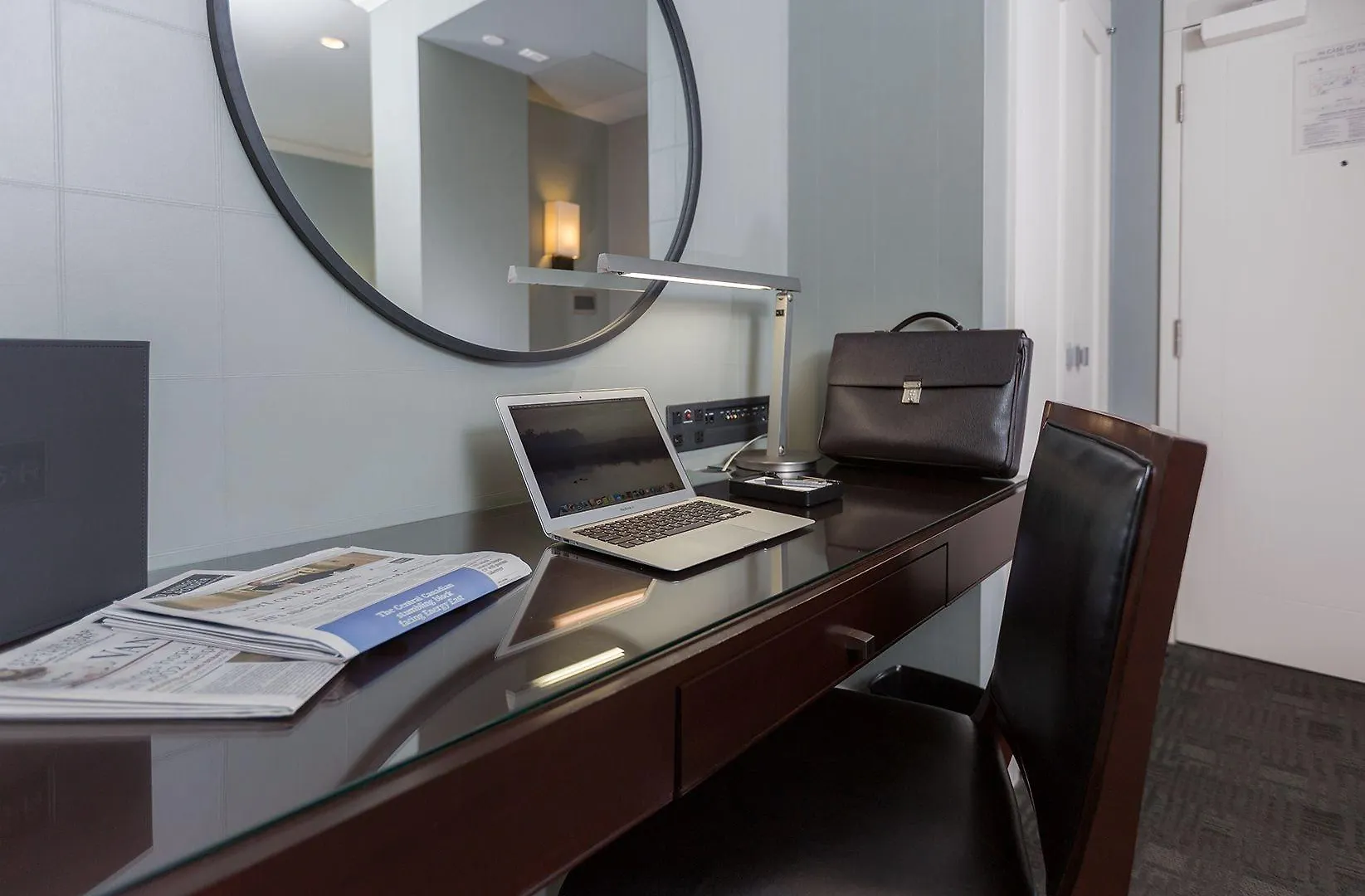 The St. Regis Hotel Vancouver