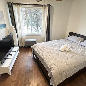 Villa 5 Mins Walk To Skytrain Station