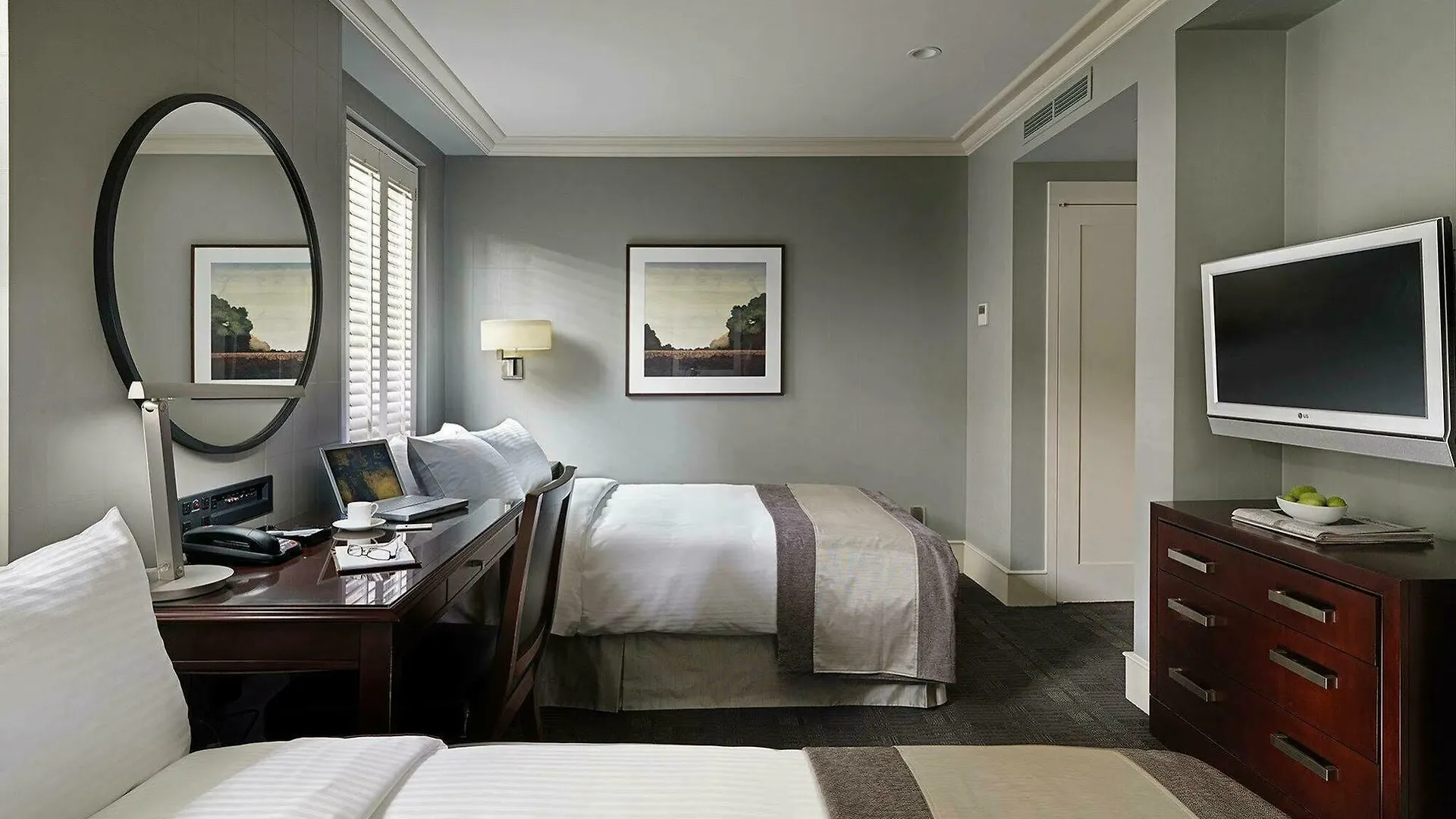 The St. Regis Hotel Vancouver